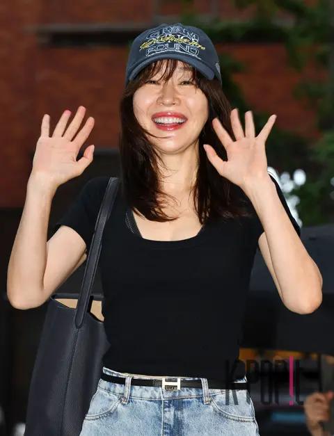 Eom Ji-won — Please Take Care of My Refrigerator Wrap Party