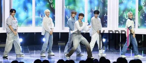 7-8 — The Show