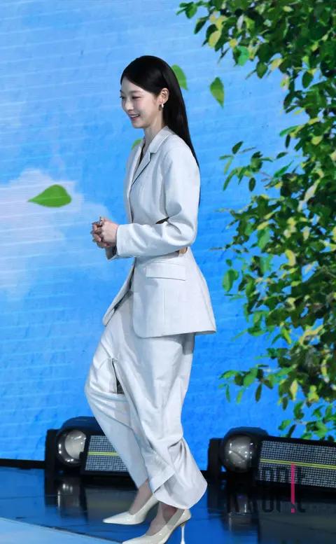 Gong Seung-yeon — Travel Instead of You Production Briefing