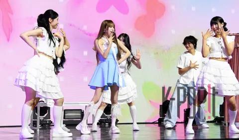 Choi Ye-na — Showcase