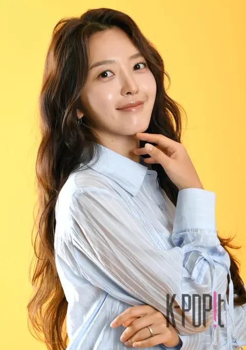 Chanmi & Lim Do-hwa (AOA) — Interview