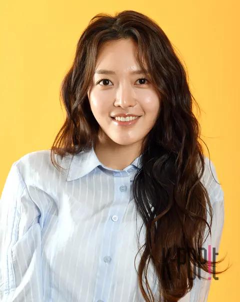 Chanmi & Lim Do-hwa (AOA) — Interview