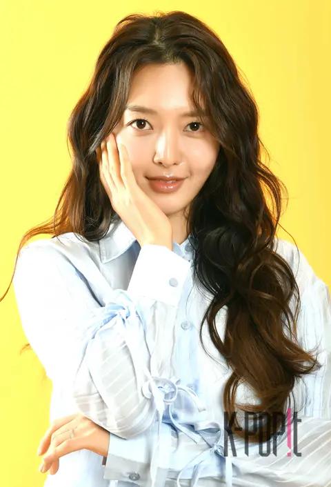 Chanmi & Lim Do-hwa (AOA) — Interview