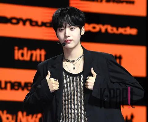 Identity Choi Taein — Showcase