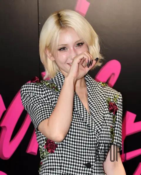 Jeon Somi — Launch