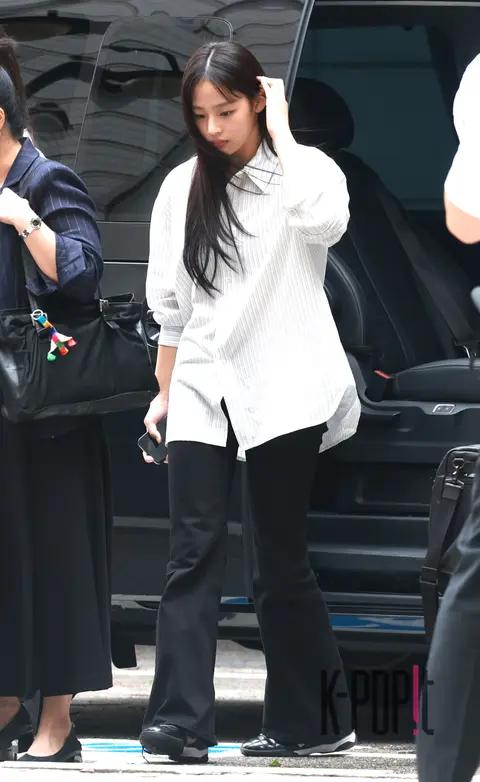 Minji (NewJeans) — Court