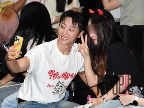 Shin Hyun-soo — The Devil Has Arrived Stage Greeting