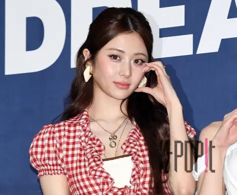 Huh Yunjin (LE SSERAFIM) — K World Dream Awards