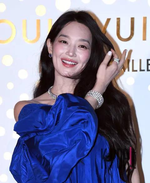 Shin Min-a — Launch
