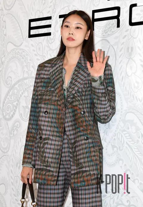 Han Hye-jin — Launch