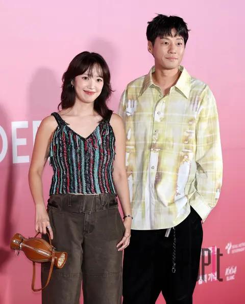 Jun Hye-jin, Lee Cheon-hui — Seoul Fashion Week Opening Show
