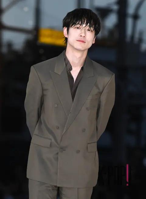 Sakaguchi Kentaro — Launch