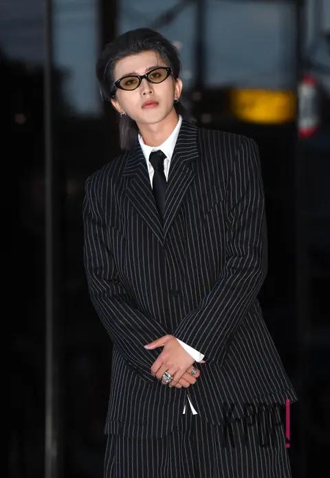 Cai Xukun — Launch