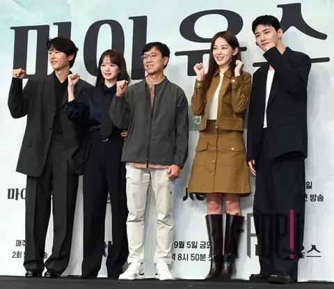 Director Lee Sang-yeop, Song Joong-ki, Chun Woo-hee, Lee Ju-myung, Suh Ji-hun — My US Production Briefing