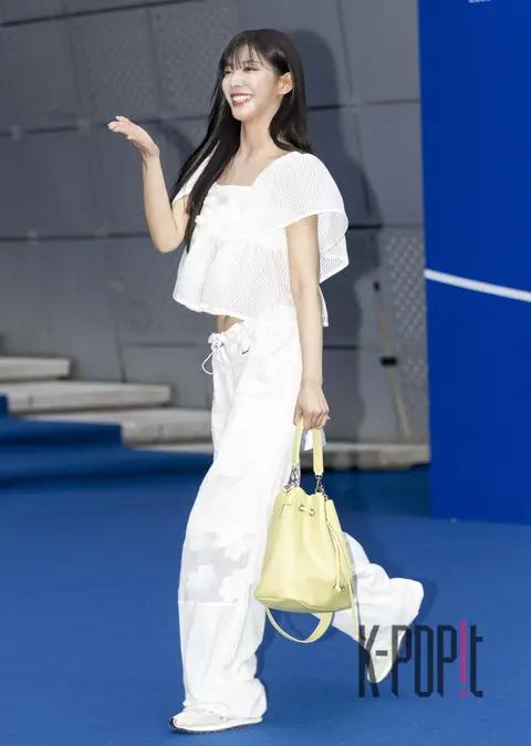 Lim Sa-rang — Seoul Fashion Week