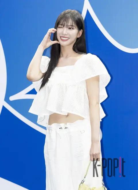 Lim Sa-rang — Seoul Fashion Week