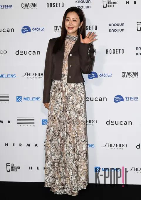 Oh Na-ra — Seoul Fashion Week