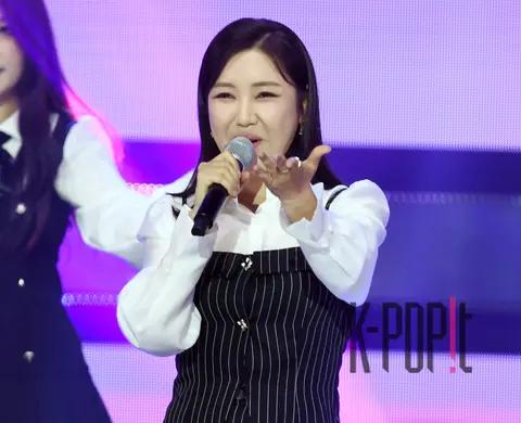Song Ga-in — The Trot Show