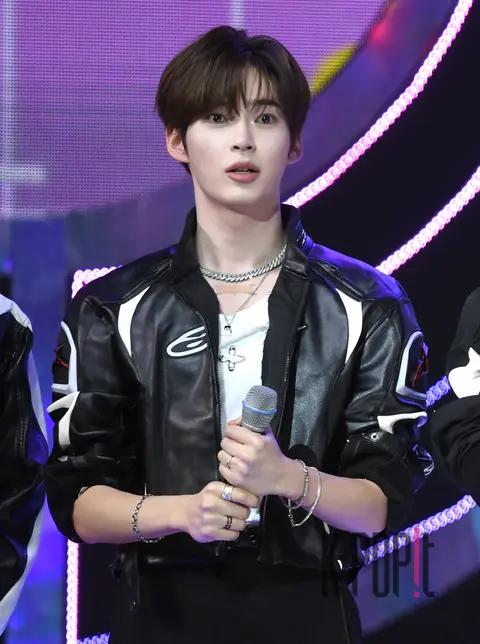 Sung Han-bin (ZEROBASEONE) — The Show