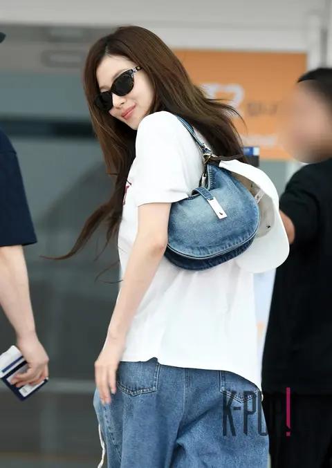 Sana (TWICE) — Airport