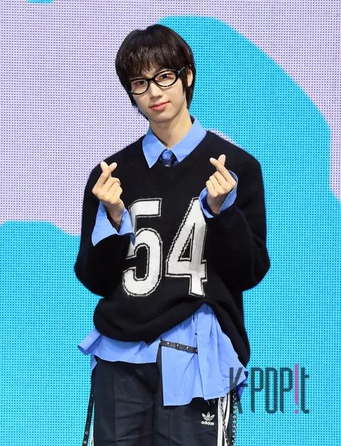 iDiT Park Seonghyun — Showcase