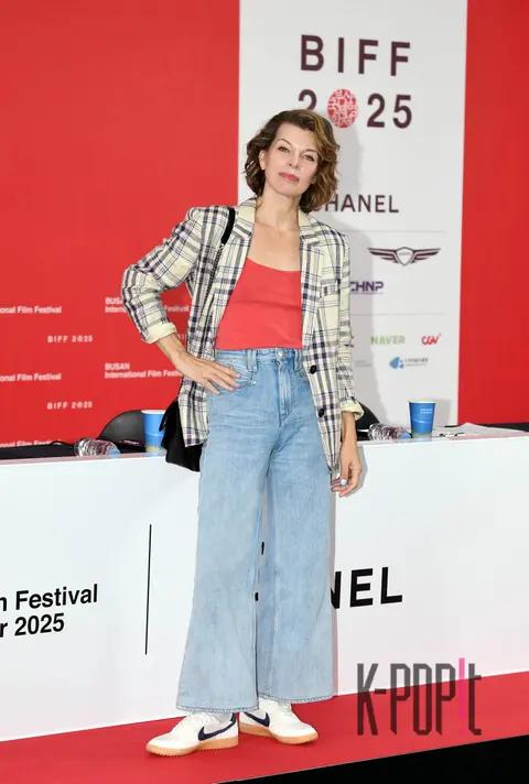 Milla Jovovich — Bucheonkuk Film Festival Press Conference