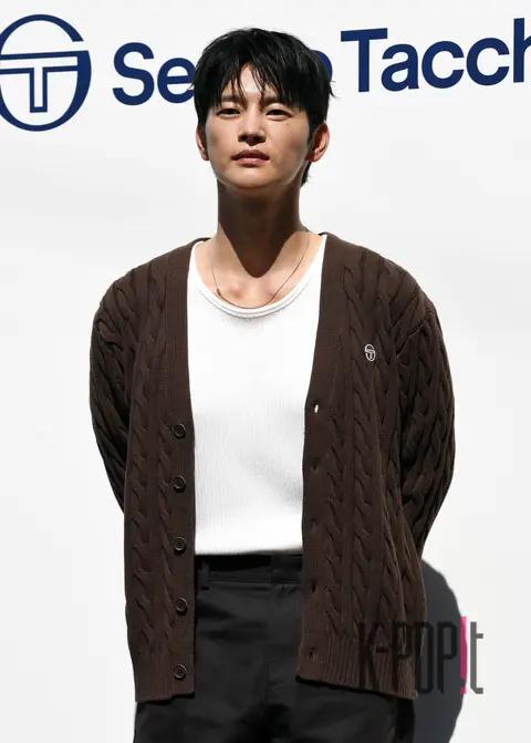 Seo In-guk — Launch