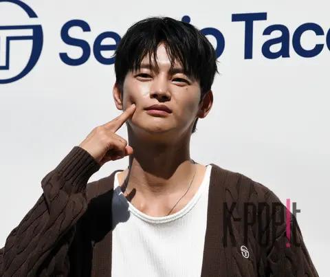 Seo In-guk — Launch