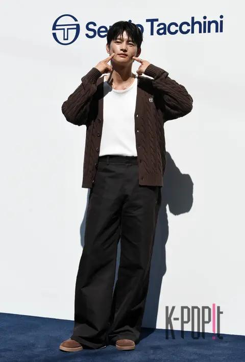 Seo In-guk — Launch