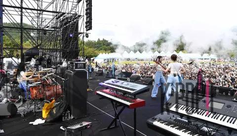 QWER — ATA Festival
