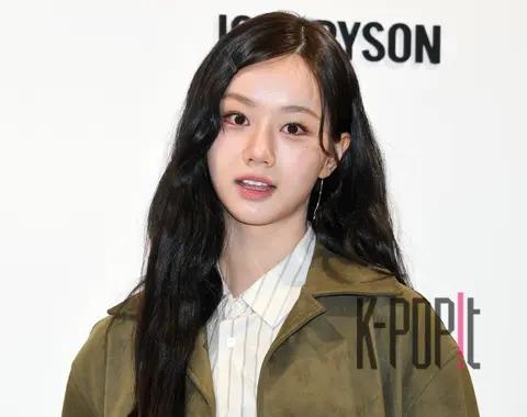 Hye-ri — Launch