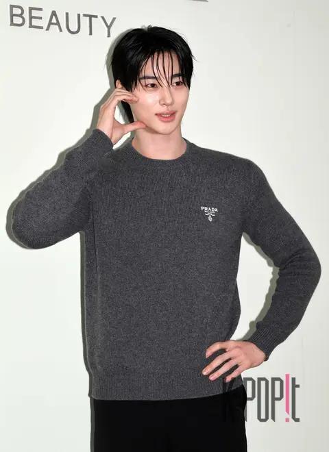 Byeon Woo-seok — Launch