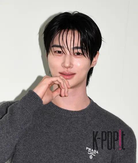 Byeon Woo-seok — Launch