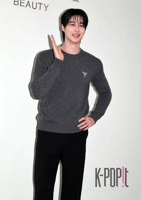 Byeon Woo-seok — Launch