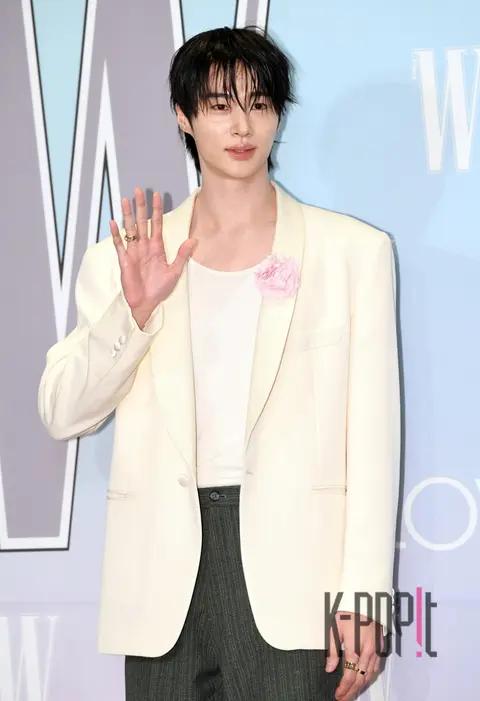Byeon Woo-seok — Breast Cancer Campaign