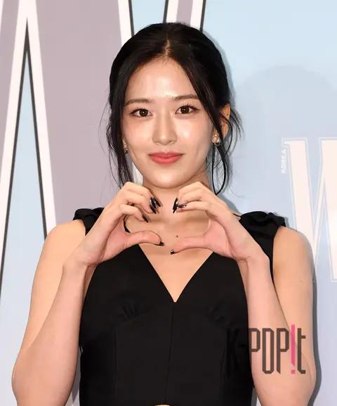 Ahn Yu-jin (IVE) — Breast Cancer Campaign
