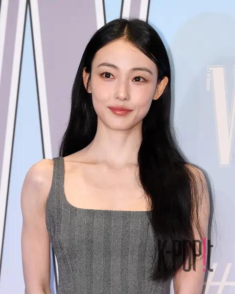 Jeon So-ni — Breast Cancer Campaign
