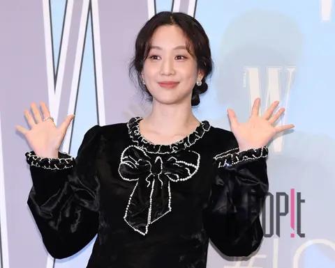 Jeong Ryeo-won — Breast Cancer Campaign