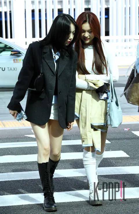 Eunha (VIVIZ), Umji — Airport