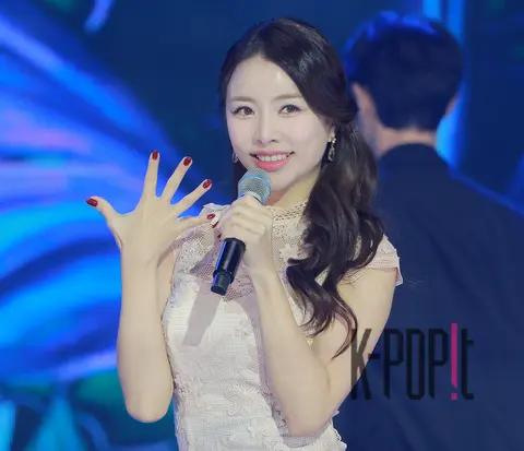 Seol Ha-yun — The Trot Show Public Broadcast