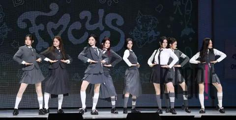 Hearts2Hearts — Showcase