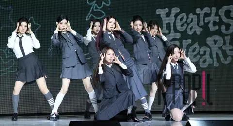 Hearts2Hearts — Showcase