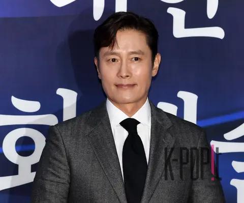Lee Byung-hun — Korea Popular Culture and Arts Awards Red Carpet