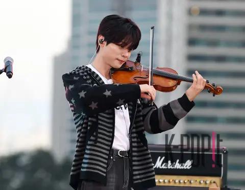 Shin Ye-chan (LUCY) — Oxfam Charity Concert