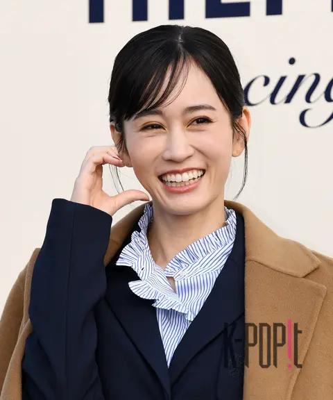 Maeda Atsuko — Launch