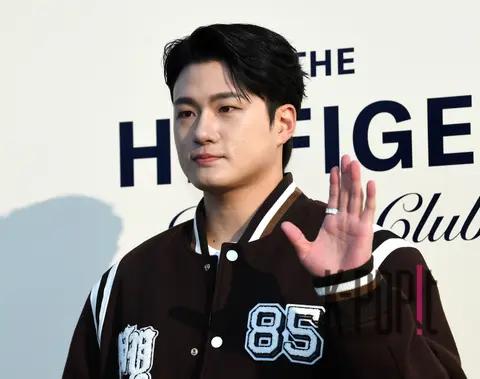 Shin Seung-ho — Launch