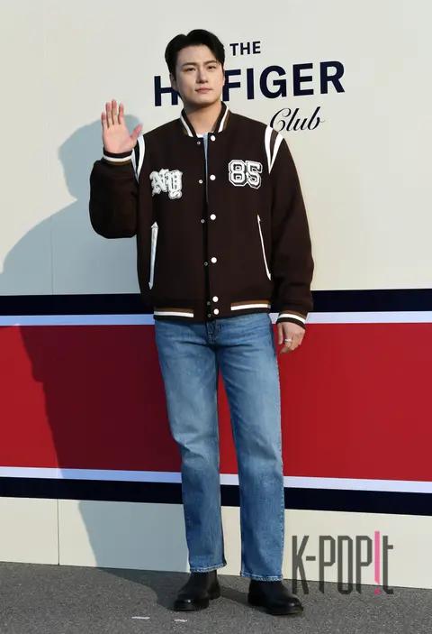 Shin Seung-ho — Launch
