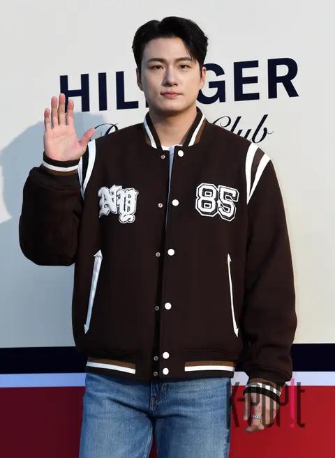 Shin Seung-ho — Launch