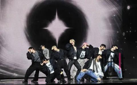 &TEAM — Showcase