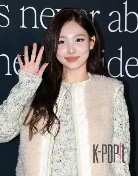 Nayeon (TWICE) — Launch